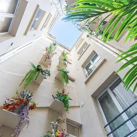 Grands Boulevards 11 Apartment Paris